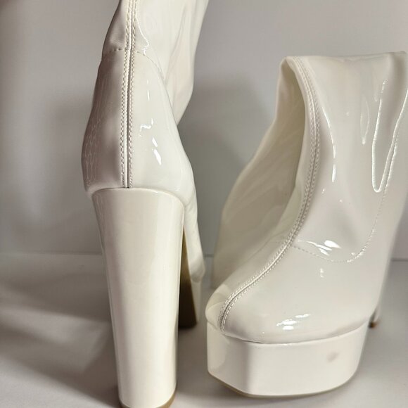s8.5 Thigh-Hi | Platform Latex Heels | 5in. Retro Glam | Pre-Loved & Stunning - Picture 8 of 13